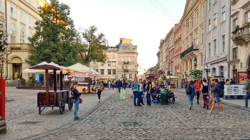 Lviv-Market-Square_edited.jpg