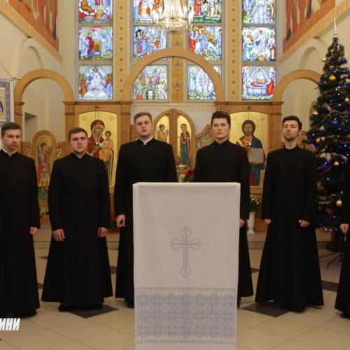 Різдвяні вітання Дрогобицьких семінаристів українським воїнам! “Молитва на Різдво” (ВІДЕО)