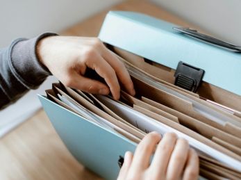 Як перекласти документи для роботи, візи чи вступу до університету
