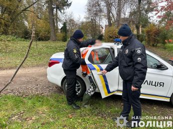 На Стрийщині під час конфлікту чоловік ножем вбив подружжя