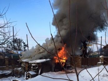 На Дрогобиччині масштабна пожежа ледь не знищила житловий будинок