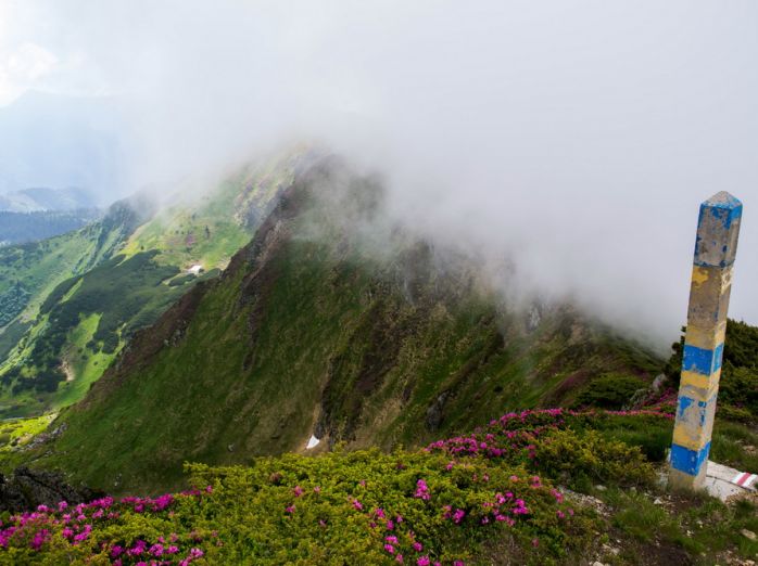 У горах Румунії знайшли мертвим 28-річного українця: перетнув кордон у легкому взутті і з голими щиколотками