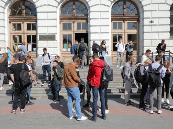 У Львівській політехніці повідомили про виїзд першокурсників за кордон після вступу