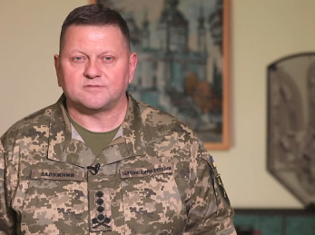 «Так. Буду». На зустрічі з Зеленським Залужний підтвердив, що балотуватиметься в президенти, хоч його намагалися відмовити — УП