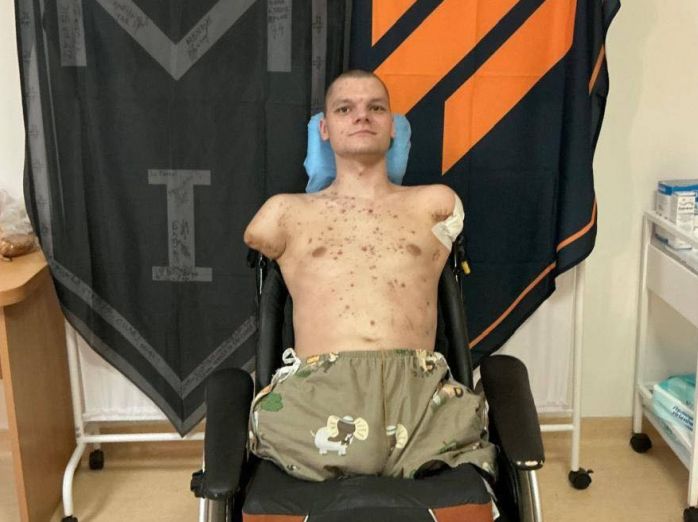 Ветеран без кінцівок не зміг отримати банківську картку. «ПриватБанк» відреагував