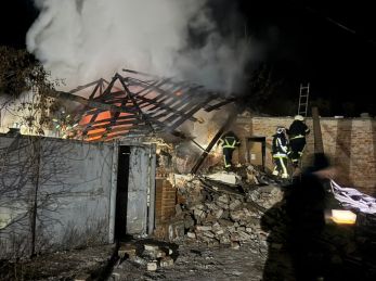 Окупанти поцілили в будинок у Богодухові: загинули троє маленьких дітей та їхній батько