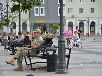 Військові на передовій будуть не більше ніж 2 місяці: Сирський підписав наказ про ротації