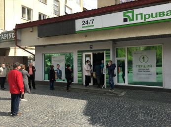 Боржникам автоматично блокуватимуть рахунки та майно