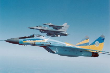 Ukrainian_Mig29_US_f16.jpg