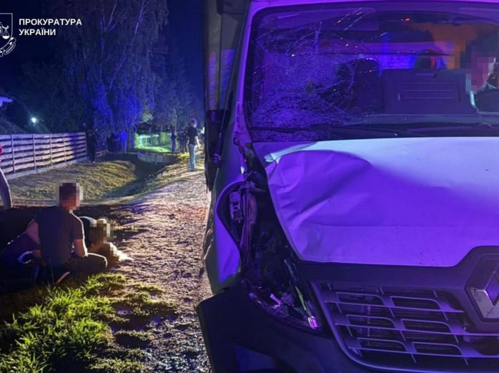 На Львівщині водій Renault на смерть збив 14-річну дівчину