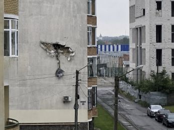 В Стрию внаслідок атаки пошкоджено житловий будинок