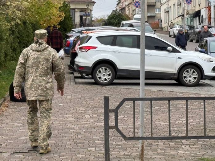 Кінець “бусифікації”?: новий наказ встановив чіткі вимоги до ТЦК та поліції щодо затримання військовозобов’язаних