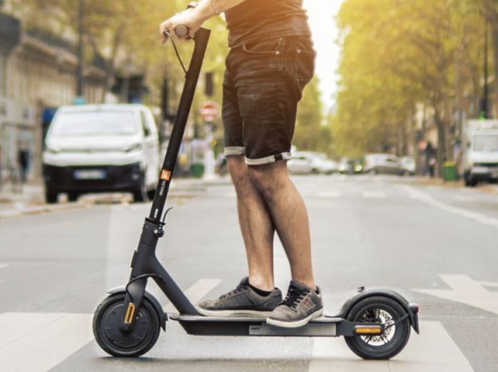 В Україні з’явиться новий дорожній знак щодо електросамокатів